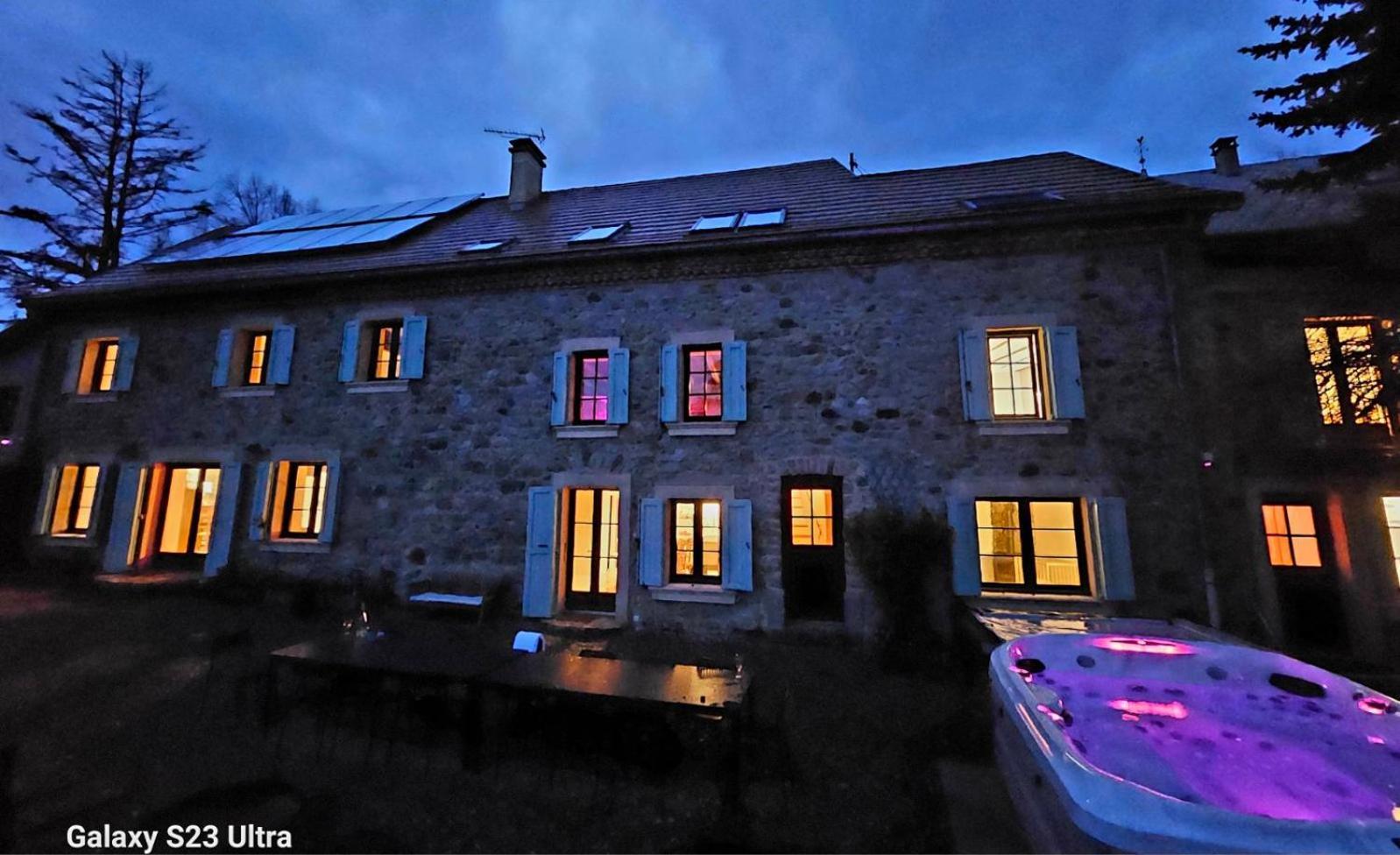 Vila Lerefugedetiti Buissard Exteriér fotografie